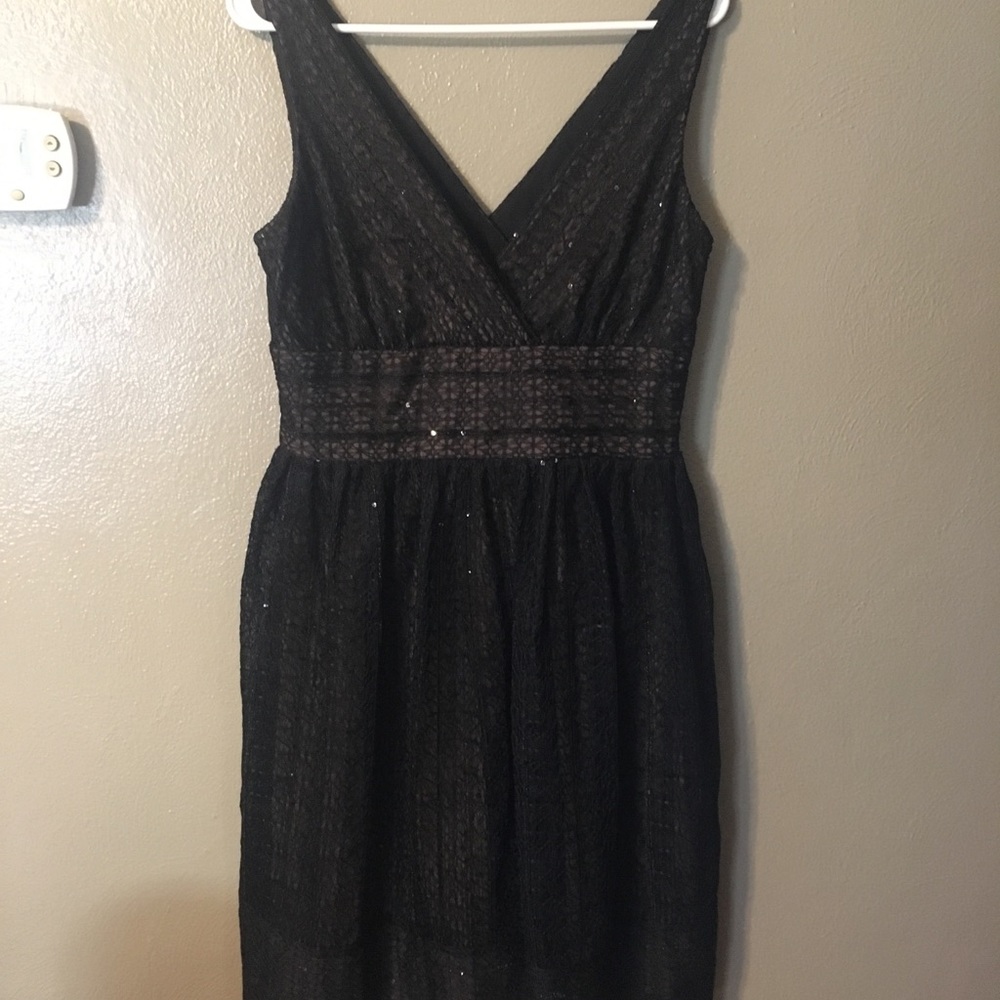 Maggy London lace overlay dress